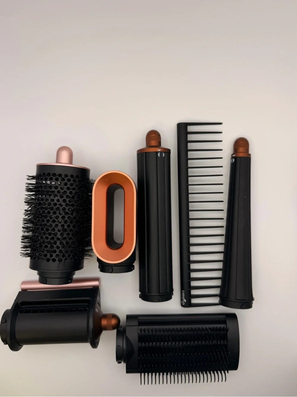 Dyson Airwrap i.d. Multi styler in metallic copper/rose